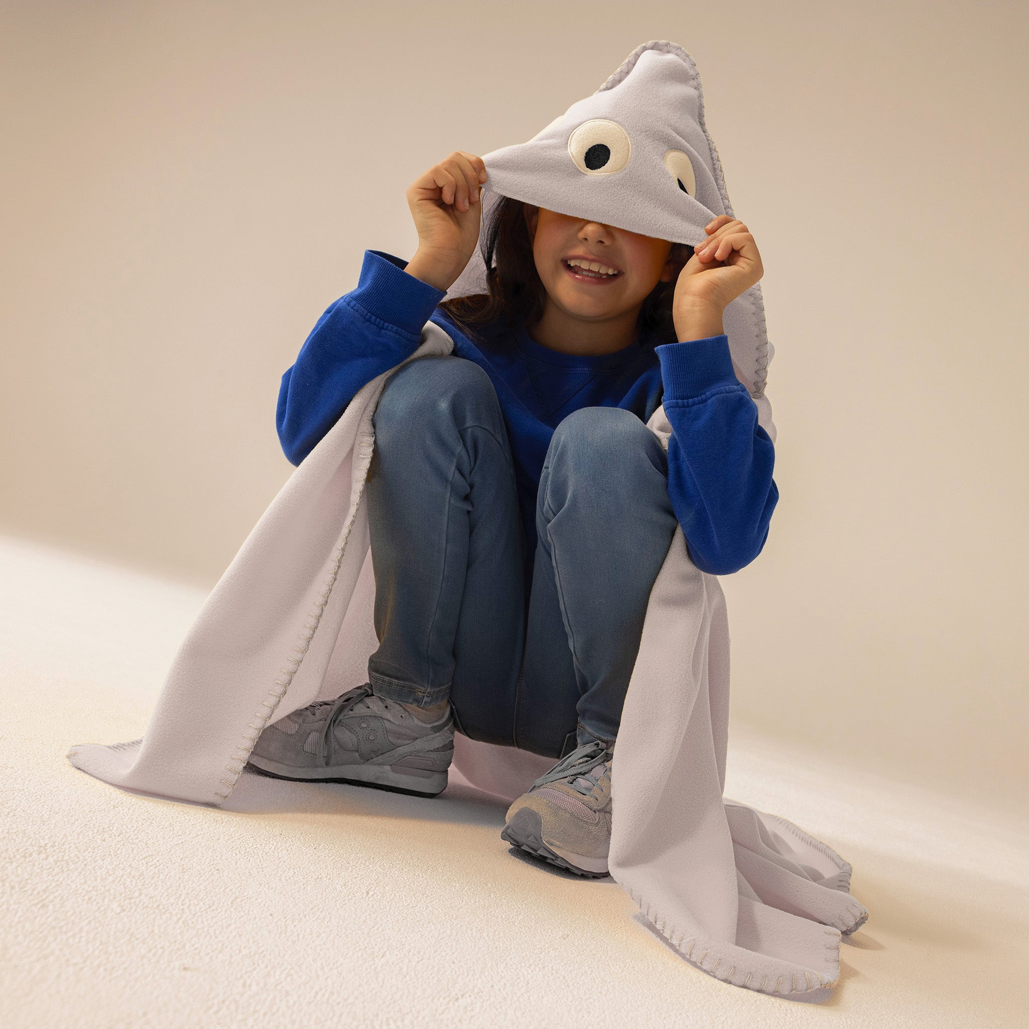 Poncho "Boo" – Almond Milk